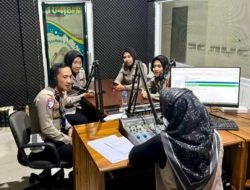 Satlantas Polres OKU Gelar Talk Show Kamseltibcarlantas Di Radio Sukses FM Baturaja