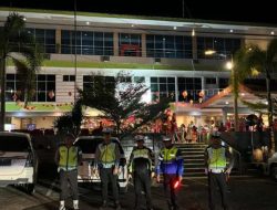 Personel  Polres Kabupaten Ogan Komering ulu Bersama Polsek Baturaja Timur melaksanakan pengamanan Pertunjukan Barongsai menyambut Tahun baru Imlek 2577 Tahun 2026.