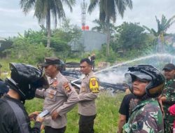 Pondok Kayu di Sukaraya Kecamatan  Baturaja Timur Kabupaten Ogan Komering Ulu Ludes Terbakar, Kerugian Capai Rp25 Juta