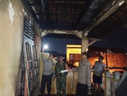 Kebakaran Dini Hari Hanguskan Lantai Dua Rumah Pensiunan ASN di Kelurahan Kemalaraja.Kecamatan Baturaja Timur Kabupaten Ogan Komering Ulu.