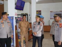 Pastikan Pelayanan Optimal, Kapolres Oku Cek Layanan Call Center 110, SPKT Dan SKCK