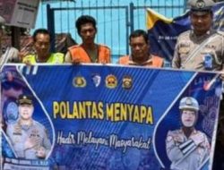 “Polantas Menyapa” Bersama Tukang Ojek dalam Rangka Operasi Zebra Musi 2025