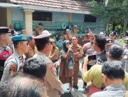 POLRES OKU LAKUKAN PENGAMANAN AKSI UNJUK RASA DPW JERAT SUMSEL DI DINAS KEHUTANAN