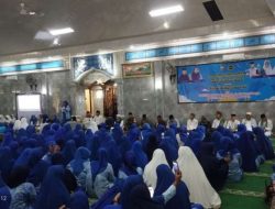 Pengajian Akbar BKMT Menghadirkan Ustadz Zacky Mirza di Masjid Asholihin Baturaja bersama aparat Polri dan TNI. kabupaten Ogan Komering Ulu.